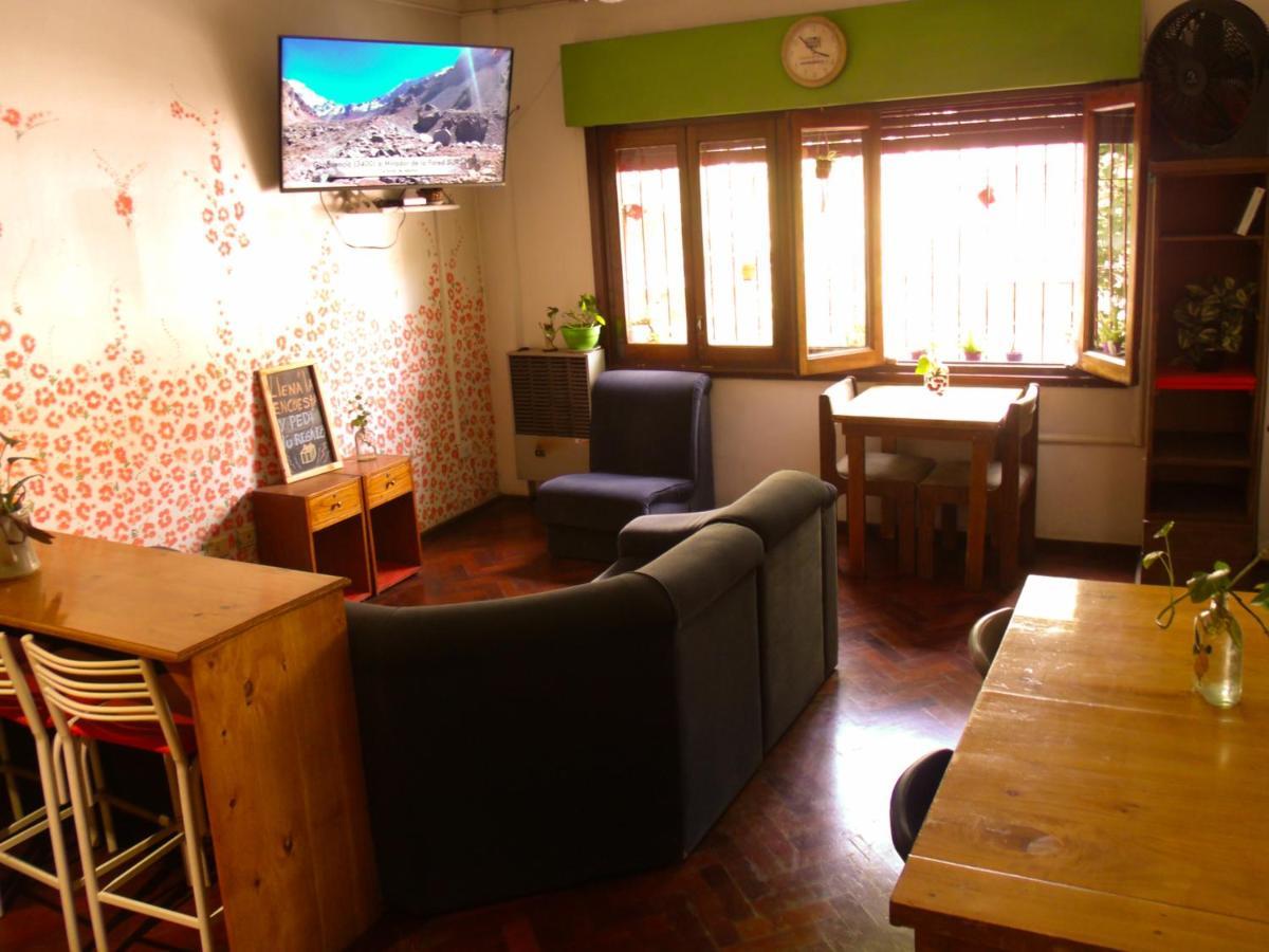 Hostal Confluencia メンドーサ エクステリア 写真